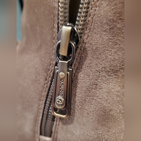 BLONDO Samara ☆ WATERPROOF ☆ Ankle Booties ☆ WOMENS 8.5 - Picture 5 of 10